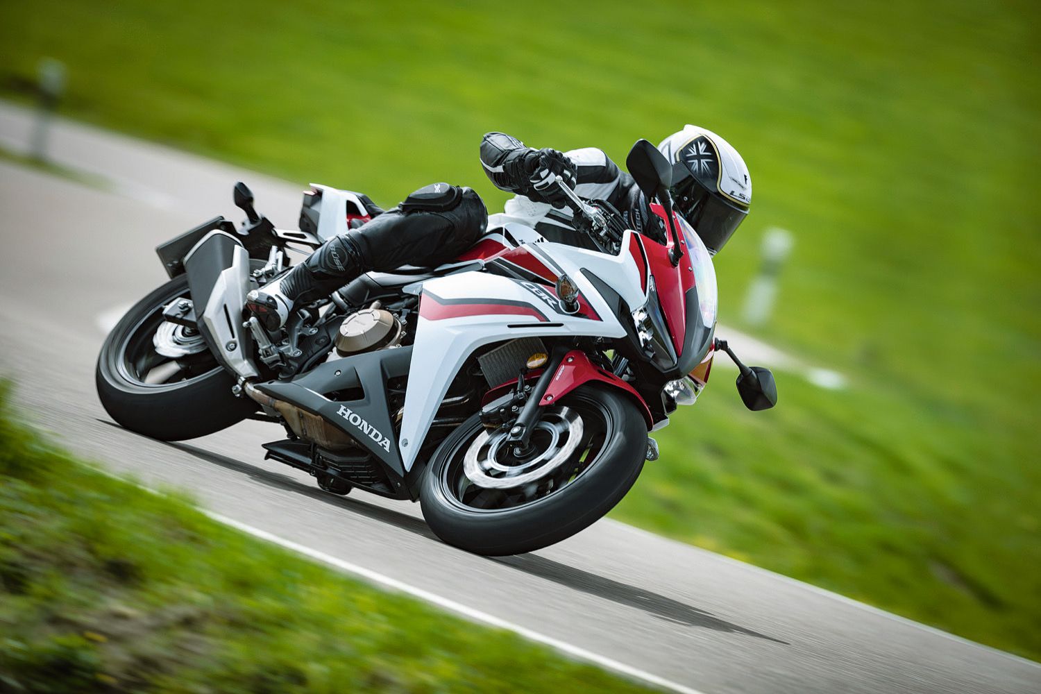 Comparativa Deportivas A2: Honda CBR500R vs Kawasaki Ninja 400 vs KTM RC 390 vs Yamaha YZF-R3