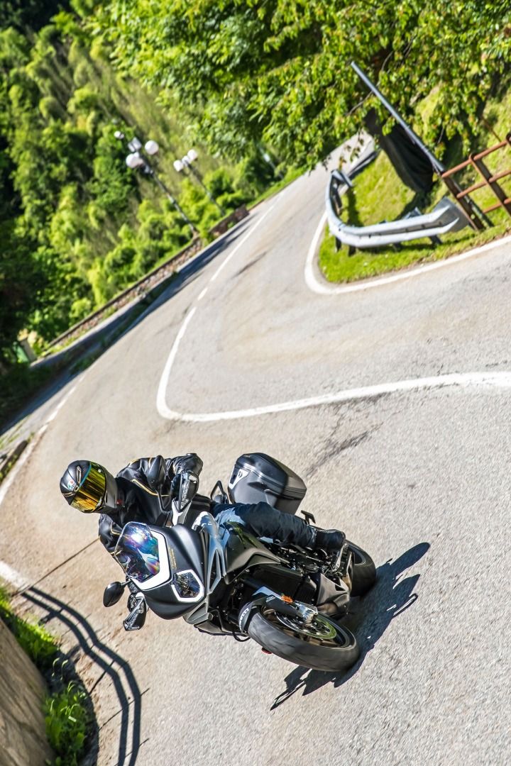 MV Agusta Turismo Veloce Lusso SCS  Prueba