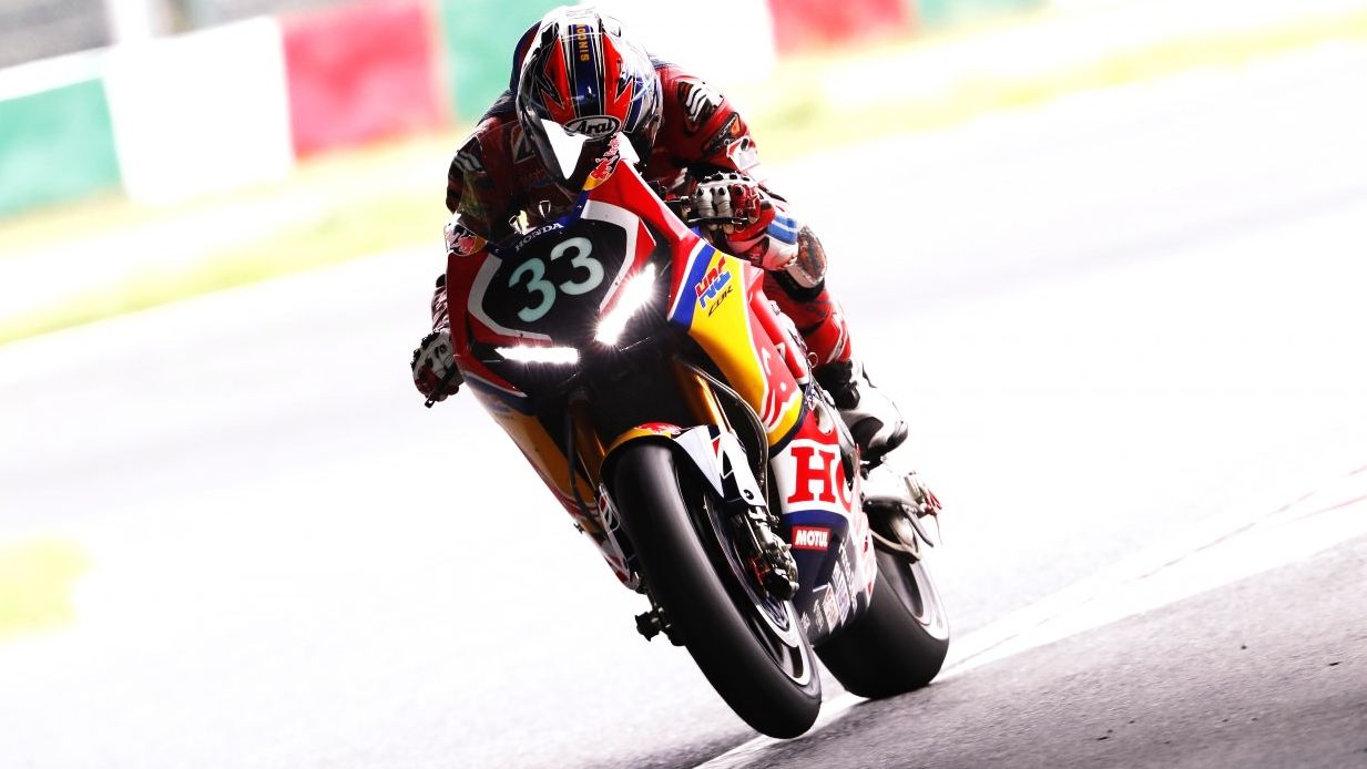 La Honda CBR1000RRW durante los test (Foto: HRC)