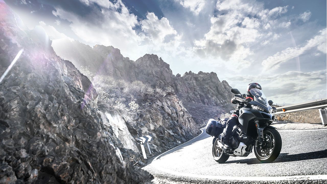 Caser ReMoto, el primer seguro de moto que salva vidas