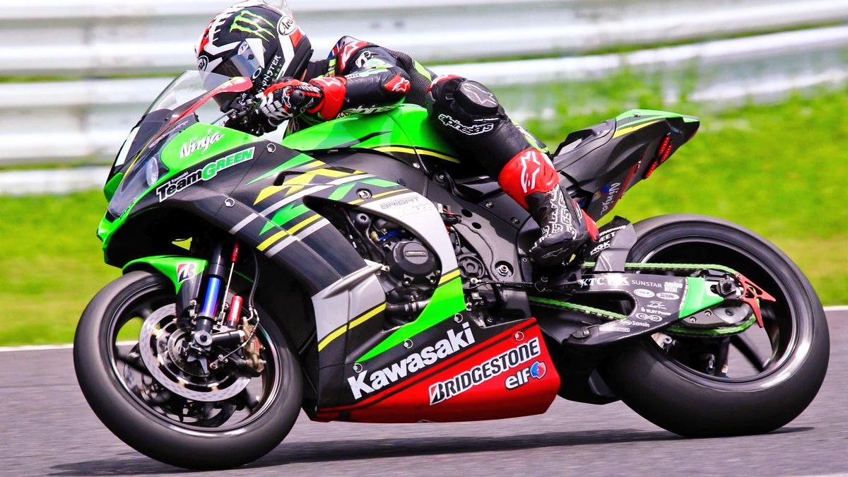 Jonathan Rea bate el récord de las 8 horas de Suzuka y hace soñar a Kawasaki