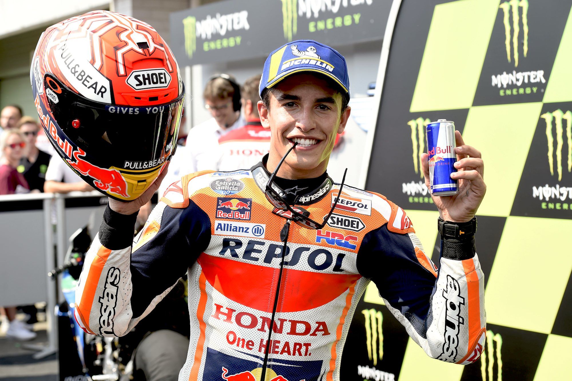Marc Márquez celebra su tercer puesto en Brno.