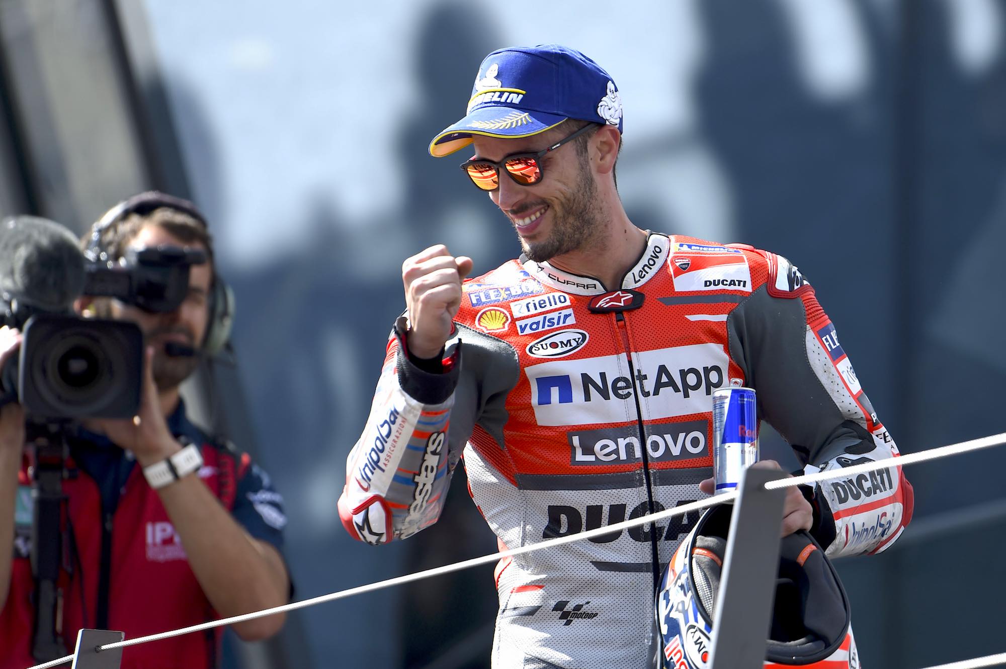 Andrea Dovizioso: "Lorenzo es muy fuerte, pero pilota de una forma muy extraña"