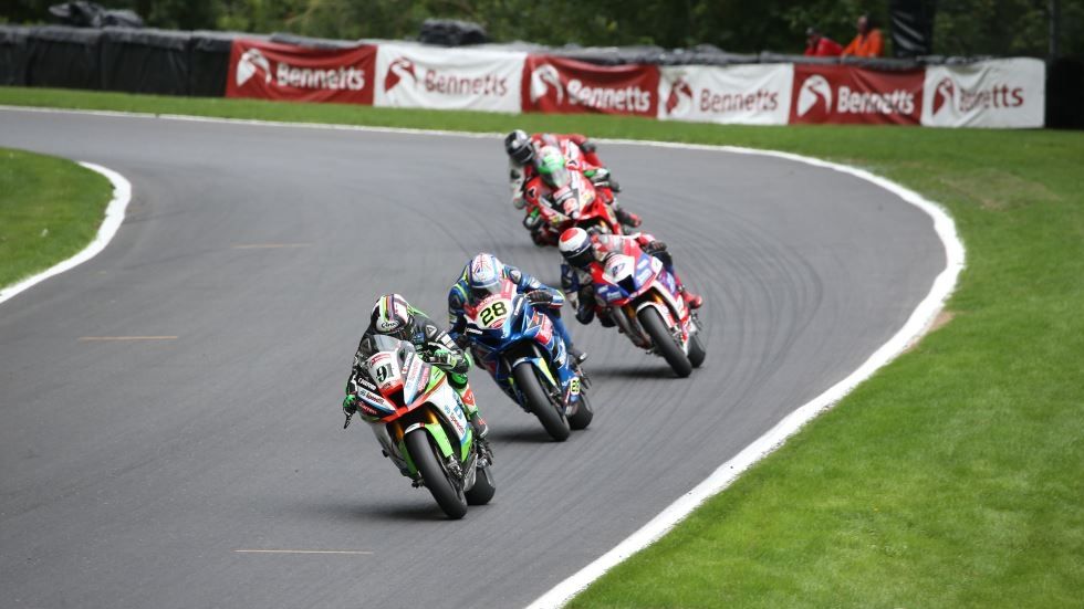 NoTodoMotoGP: Leon Haslam, Katsuyuki Nakasuga y Troy Bayliss se burlan del tiempo