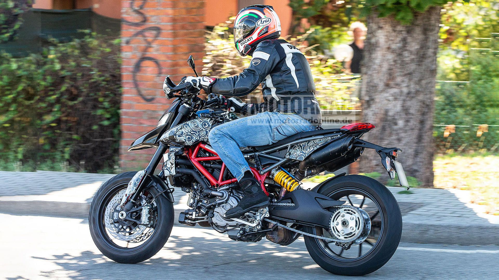Ducati Hypermotard 2019, fotos espía