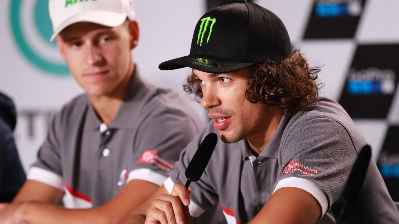 Franco Morbidelli y Fabio Quartararo durante la presentación del SIC Yamaha (Foto: Gold & Goose)