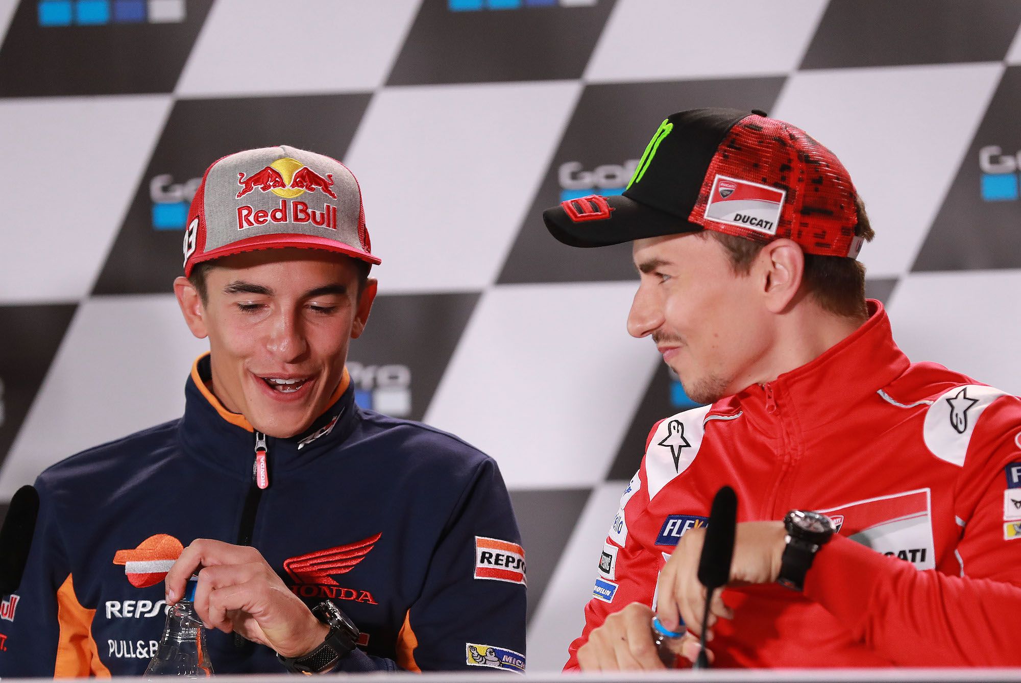 Marc Márquez: "No entiendo que Ducati dejara escapar a Jorge Lorenzo"
