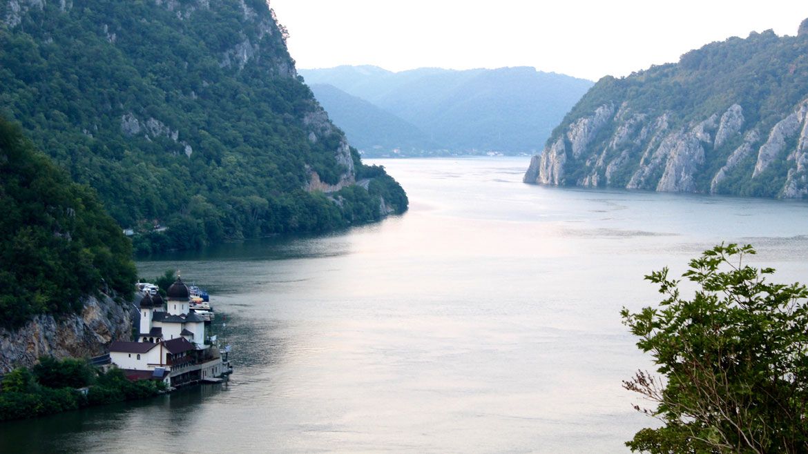 Misión Balcanes: Croacia, Bosnia, Serbia y Rumanía