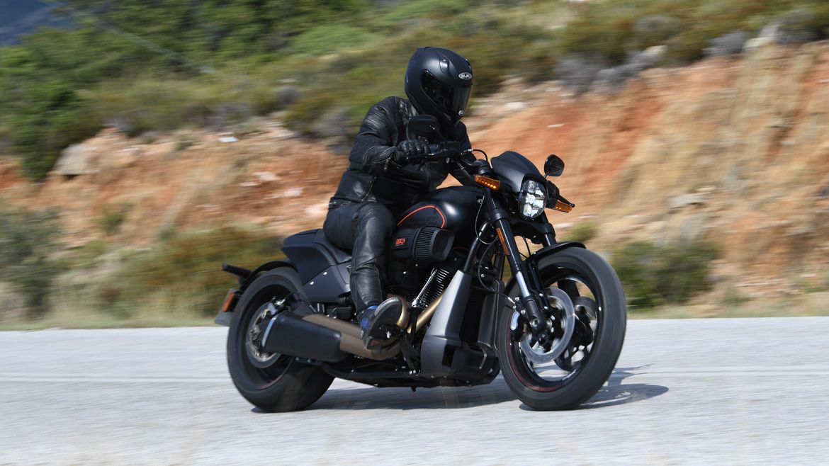 Harley-Davidson Softail FXDR 114