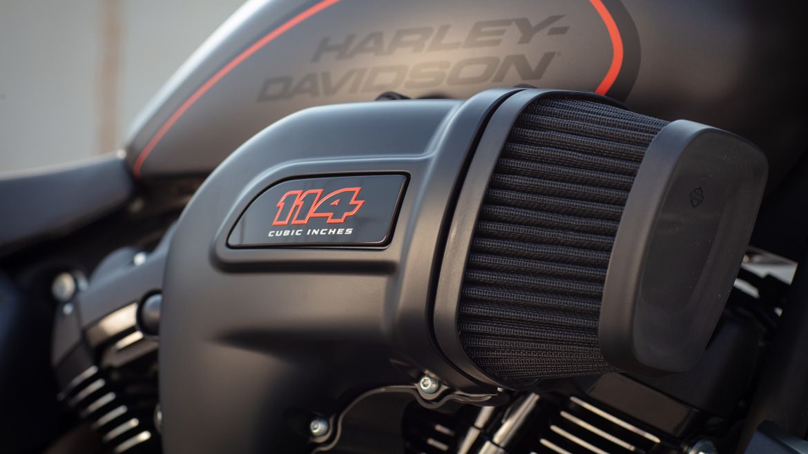 Harley-Davidson Softail FXDR 114