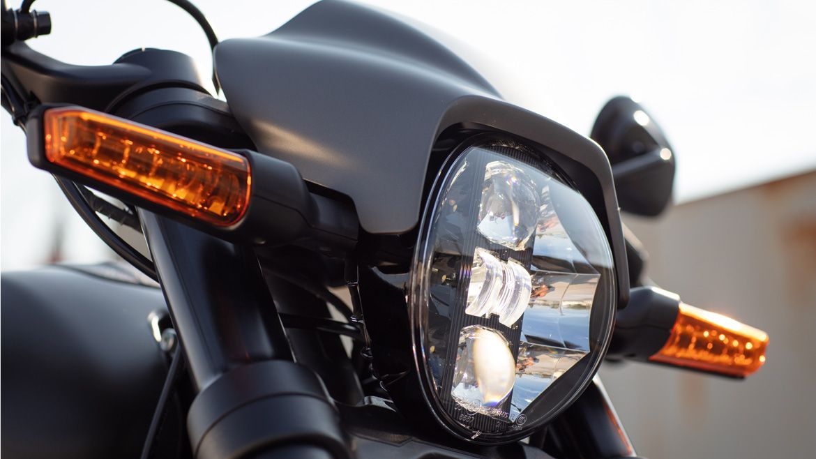 Harley-Davidson Softail FXDR 114