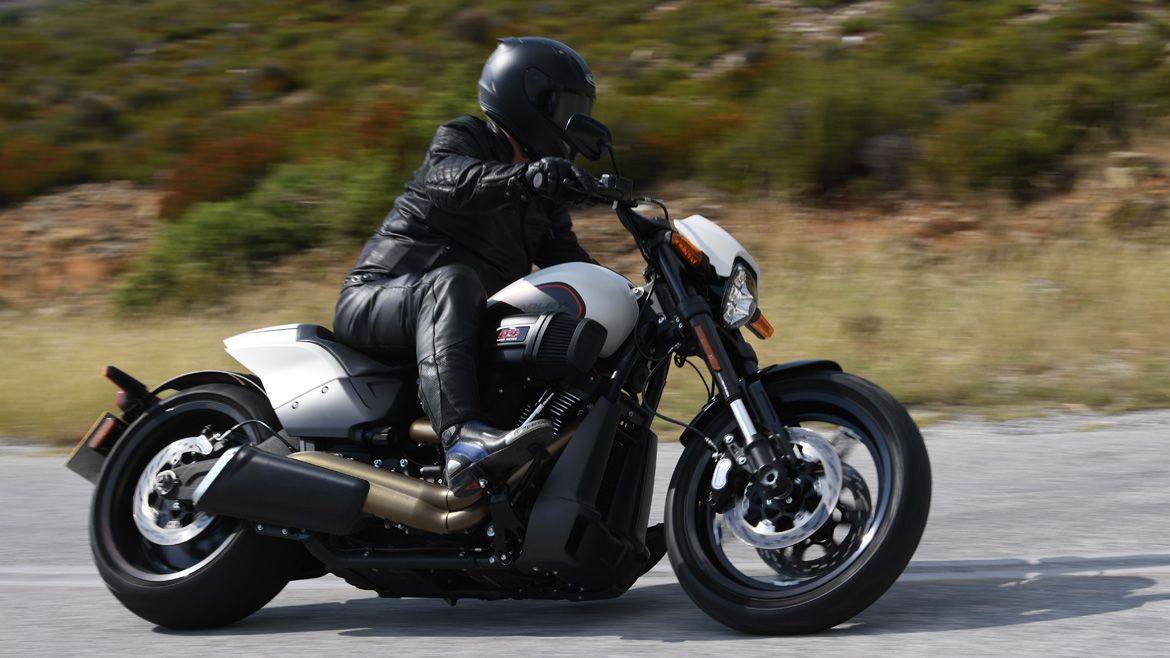 Harley-Davidson Softail FXDR 114