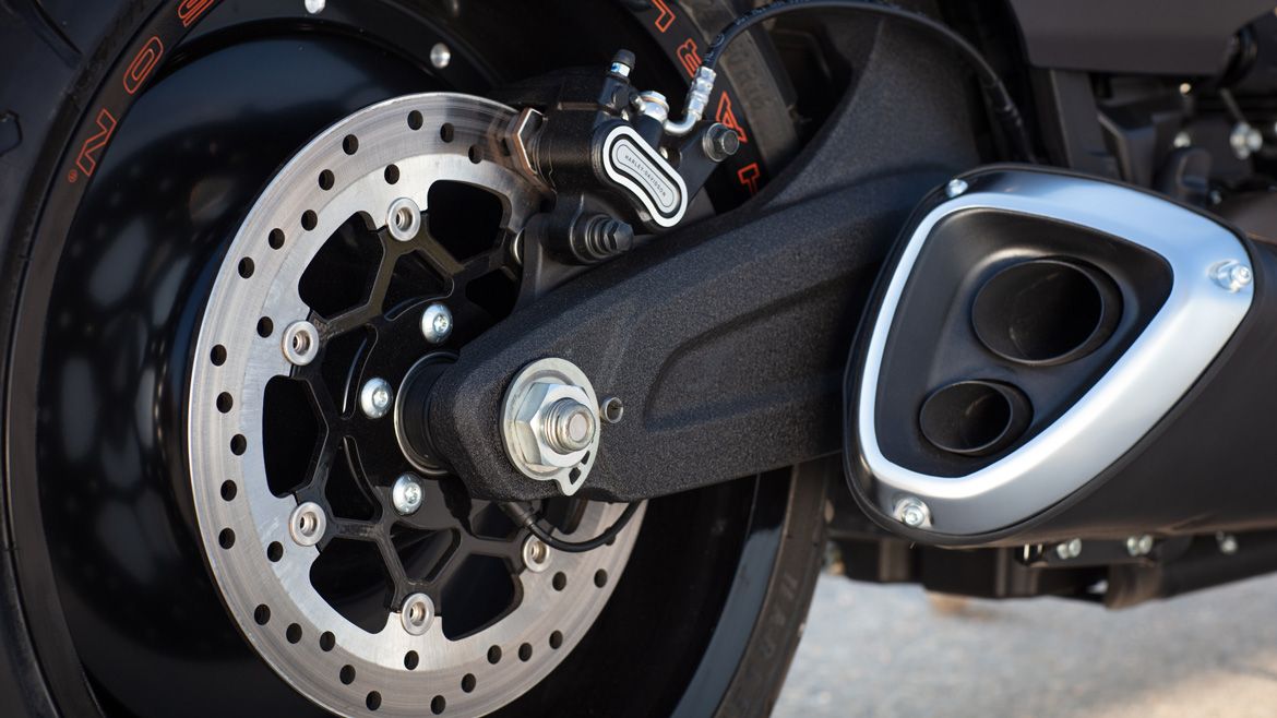 Harley-Davidson Softail FXDR 114