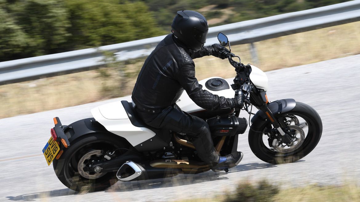 Harley-Davidson Softail FXDR 114