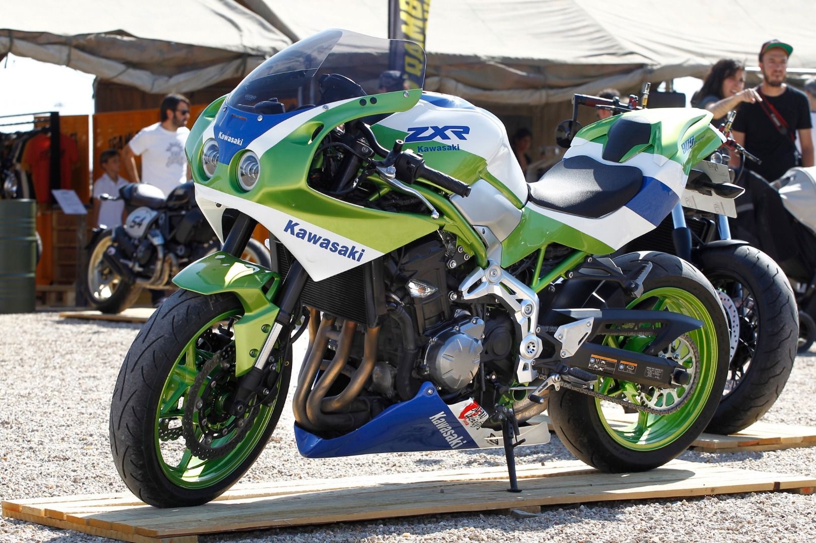 Kit Kawasaki ZXR 750 para Kawasaki Z900
