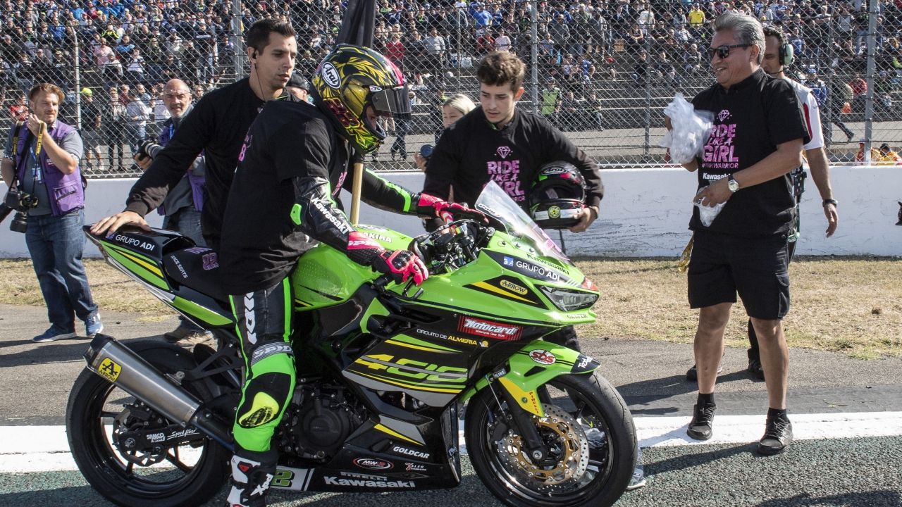 Ana Carrasco, campeona del mundo de WSSP300