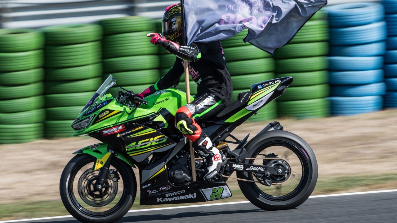 Ana Carrasco, campeona del mundo de WSSP300