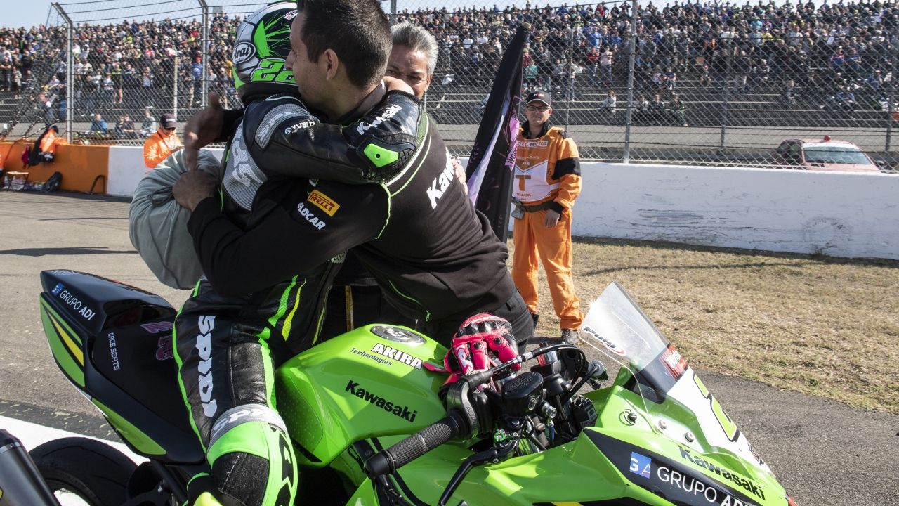 Ana Carrasco, campeona del mundo de WSSP300