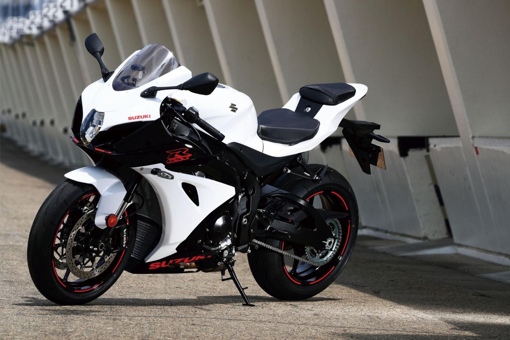 Suzuki GSX-R1000 y GSX-R1000 R 2019