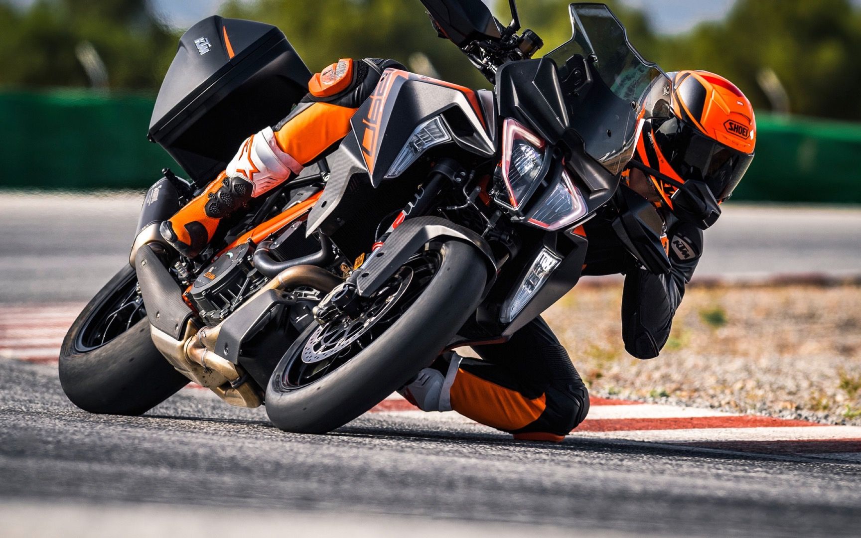 KTM 1290 Super Duke GT 2019