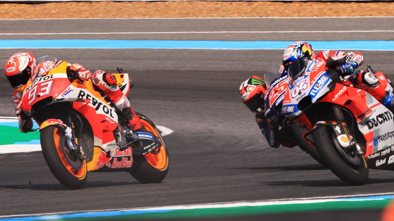 Marc Márquez vs Andrea Dovizioso en el GP de Tailandia