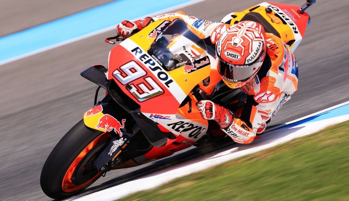 Marc Márquez bate a Andrea Dovizioso en la última curva de Tailandia y roza el título (Fotos: Gold & Goose)