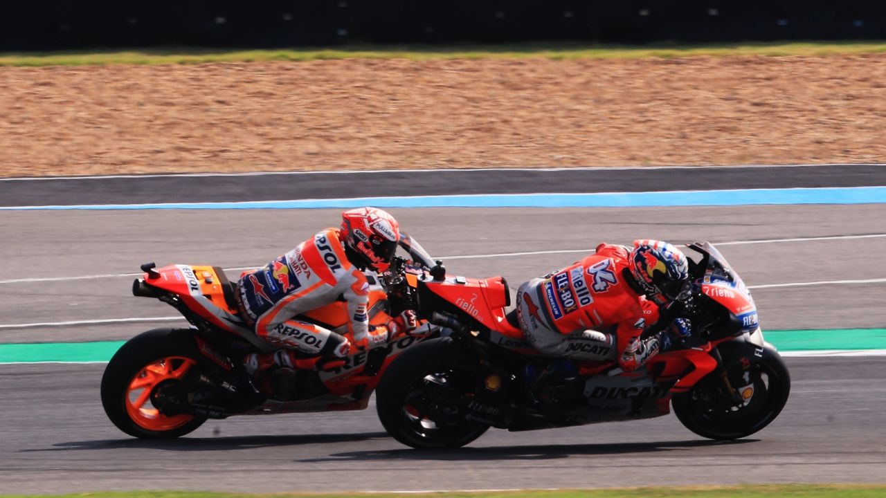 Marc Márquez vs Andrea Dovizioso en el GP de Tailandia