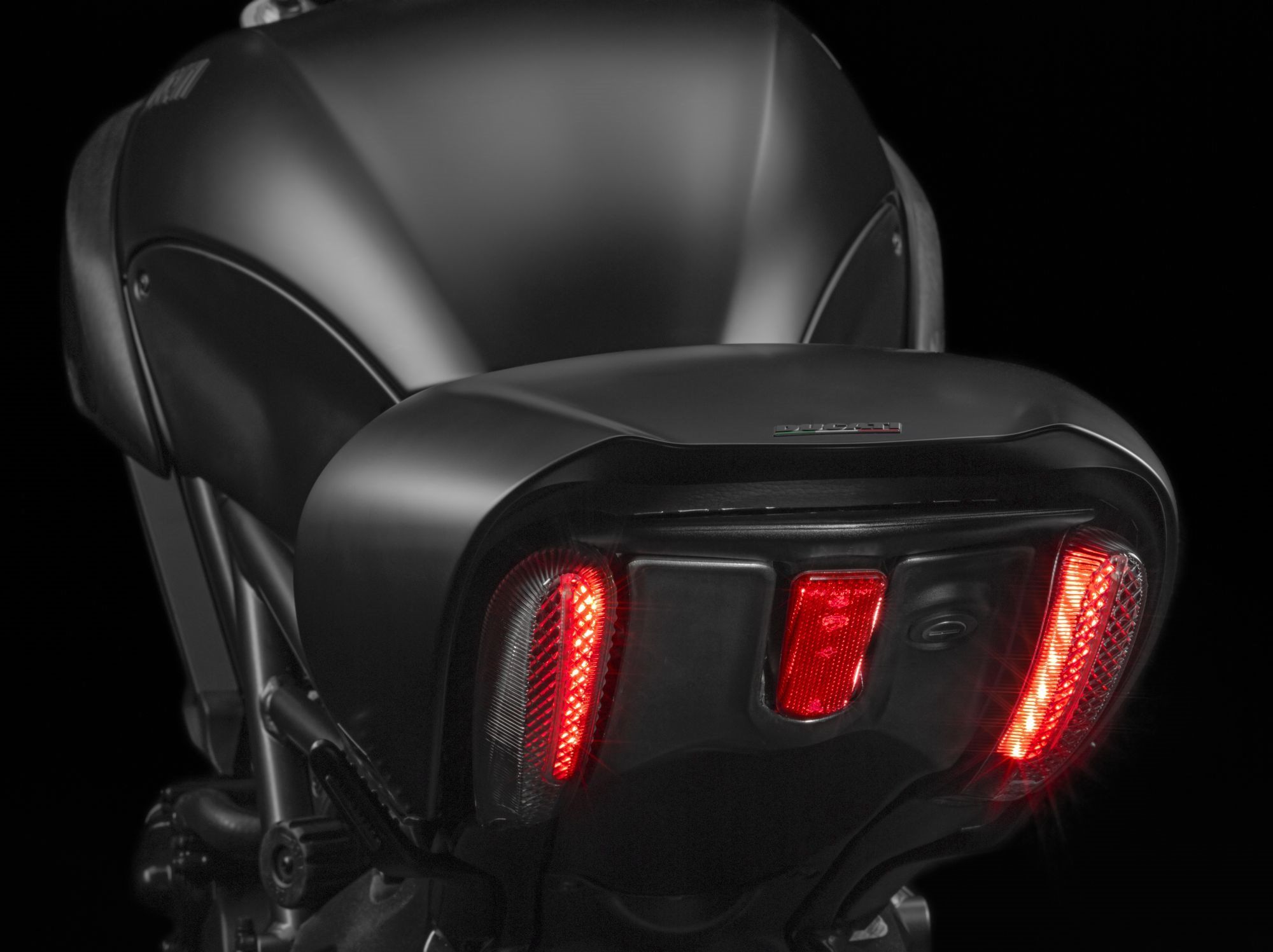Ducati Diavel 1200