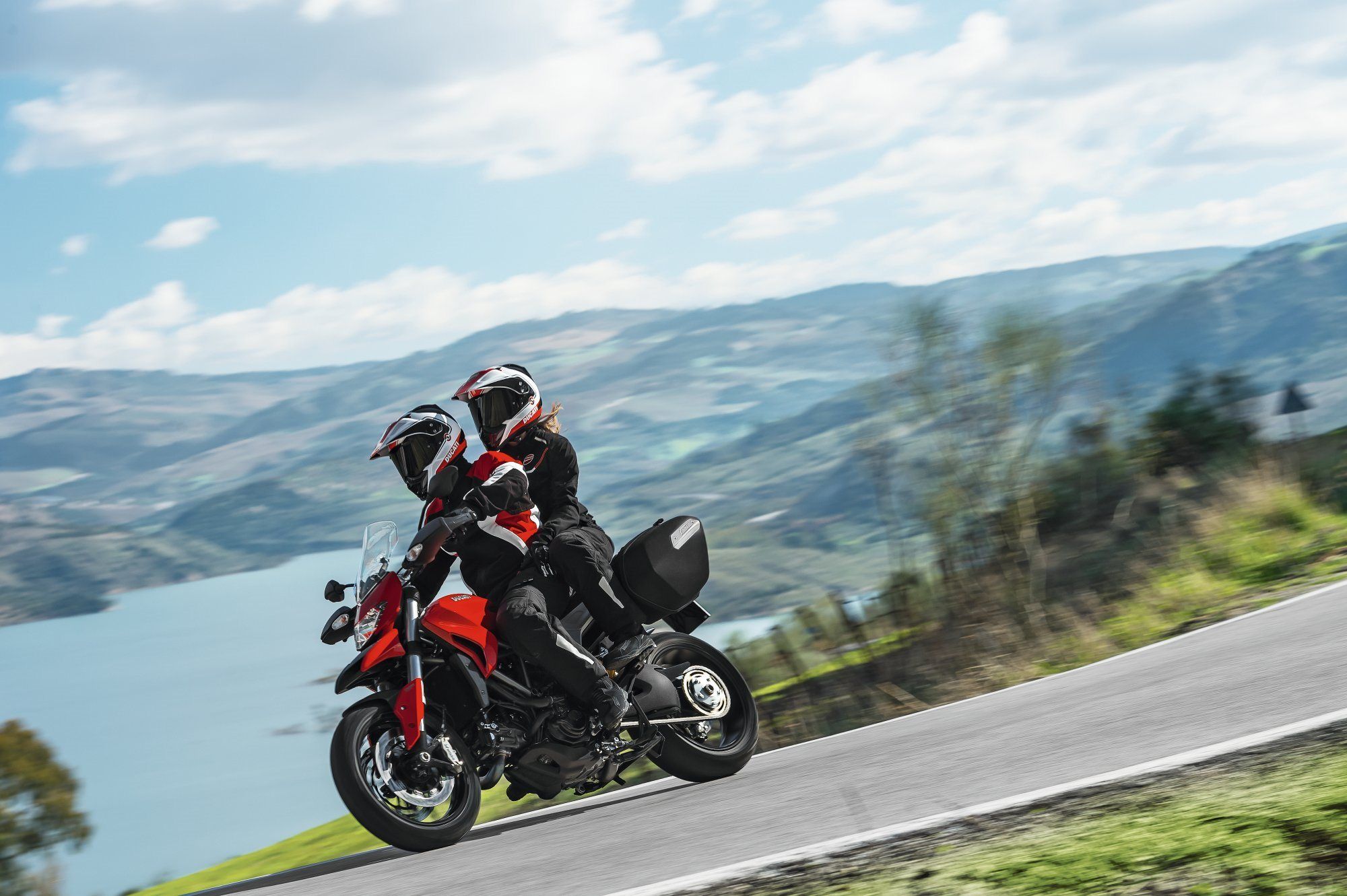 Ducati Hyperstrada