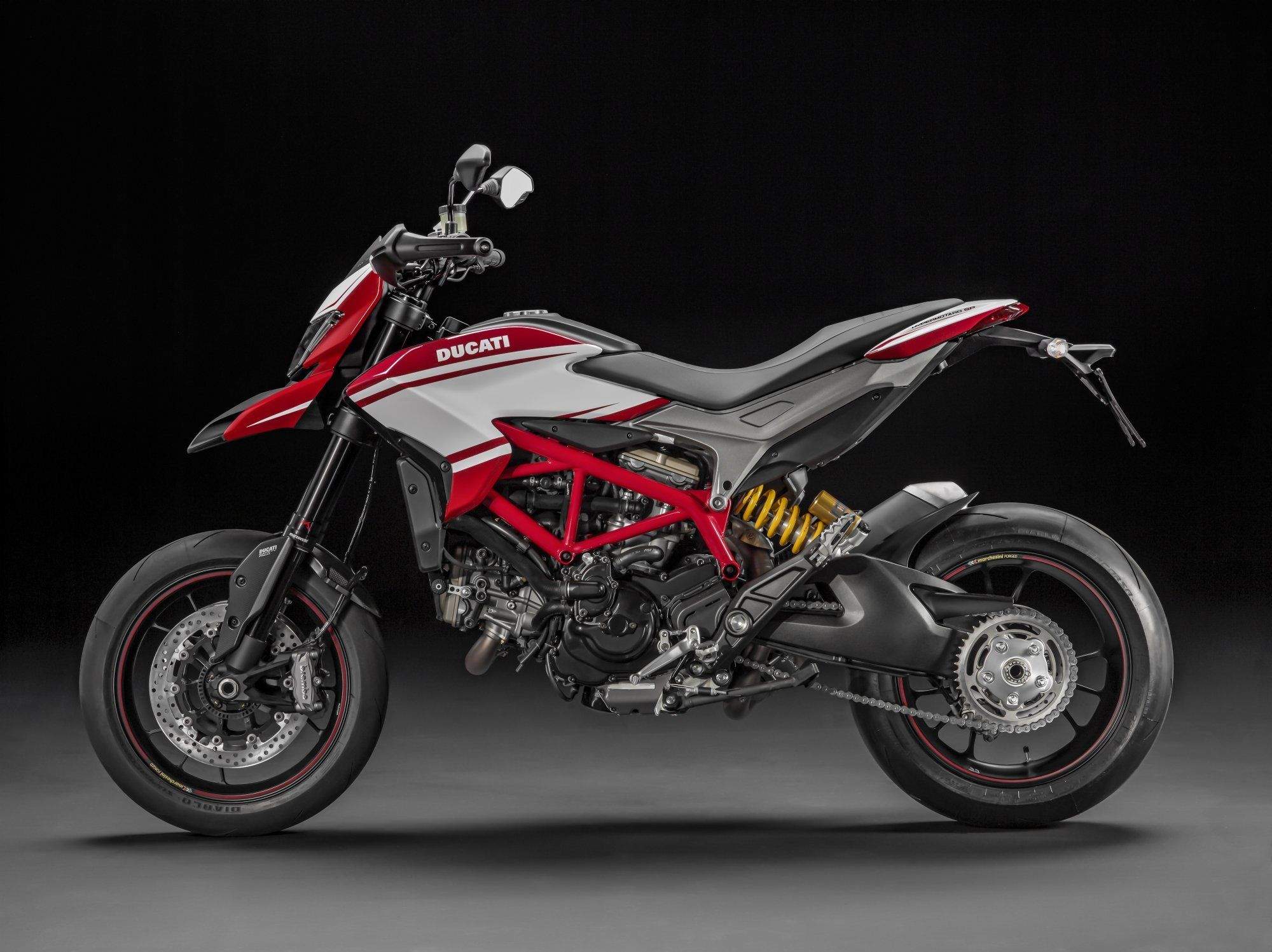 Ducati Hypermotard SP 821