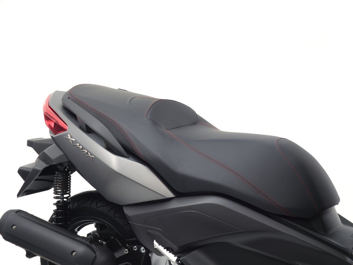 Yamaha X-Max 125