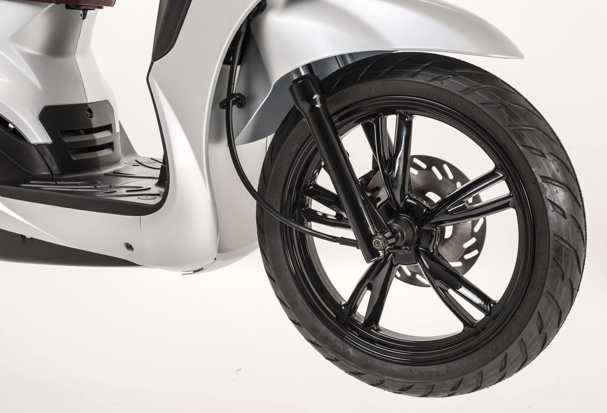 Peugeot Tweet 125