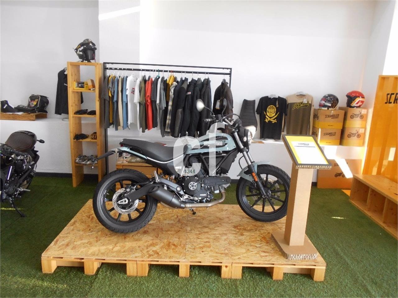 Ducati Monster 797