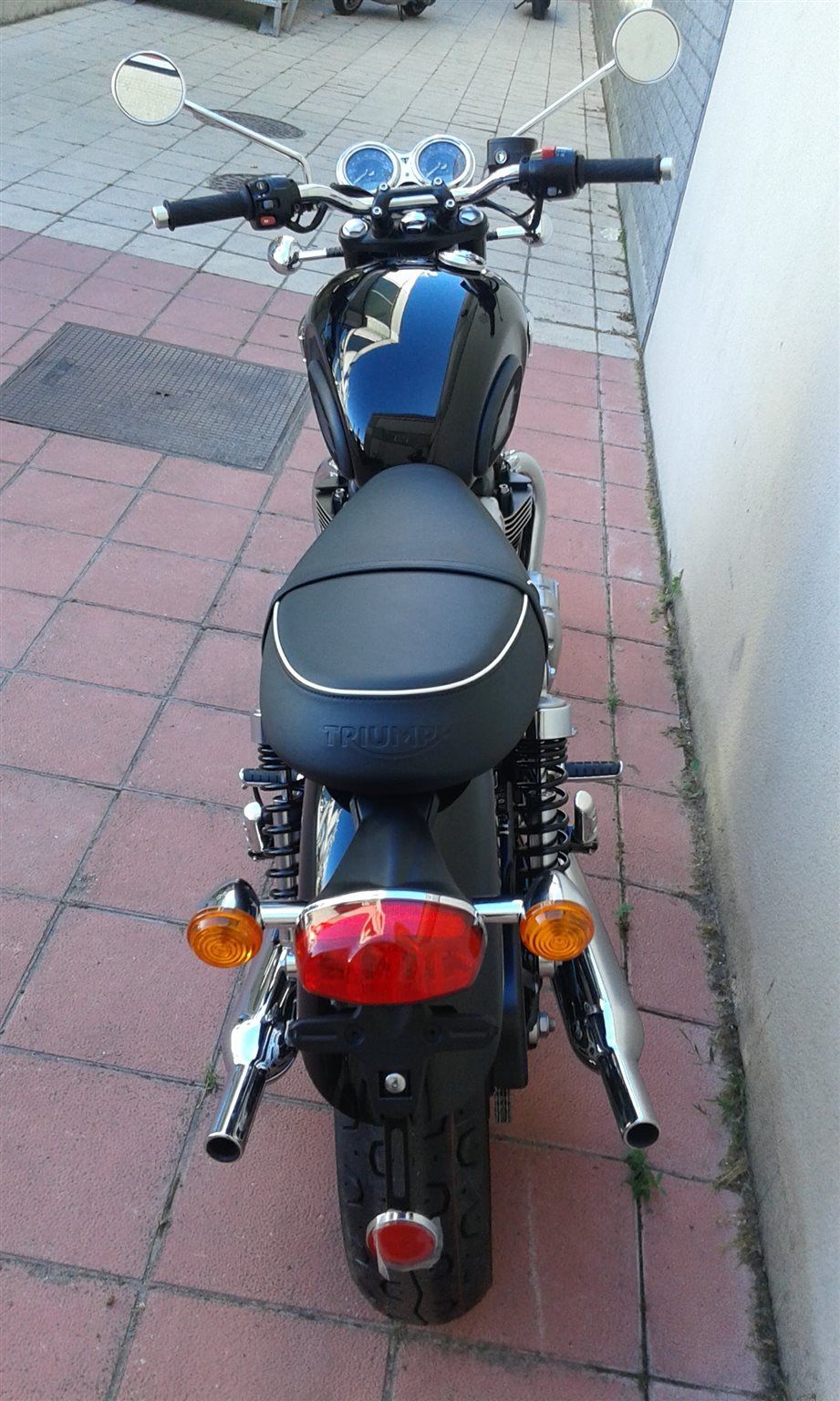 Triumph Bonneville T100