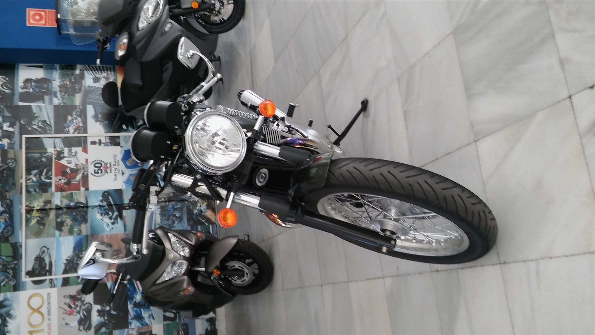 Triumph Thruxton 900