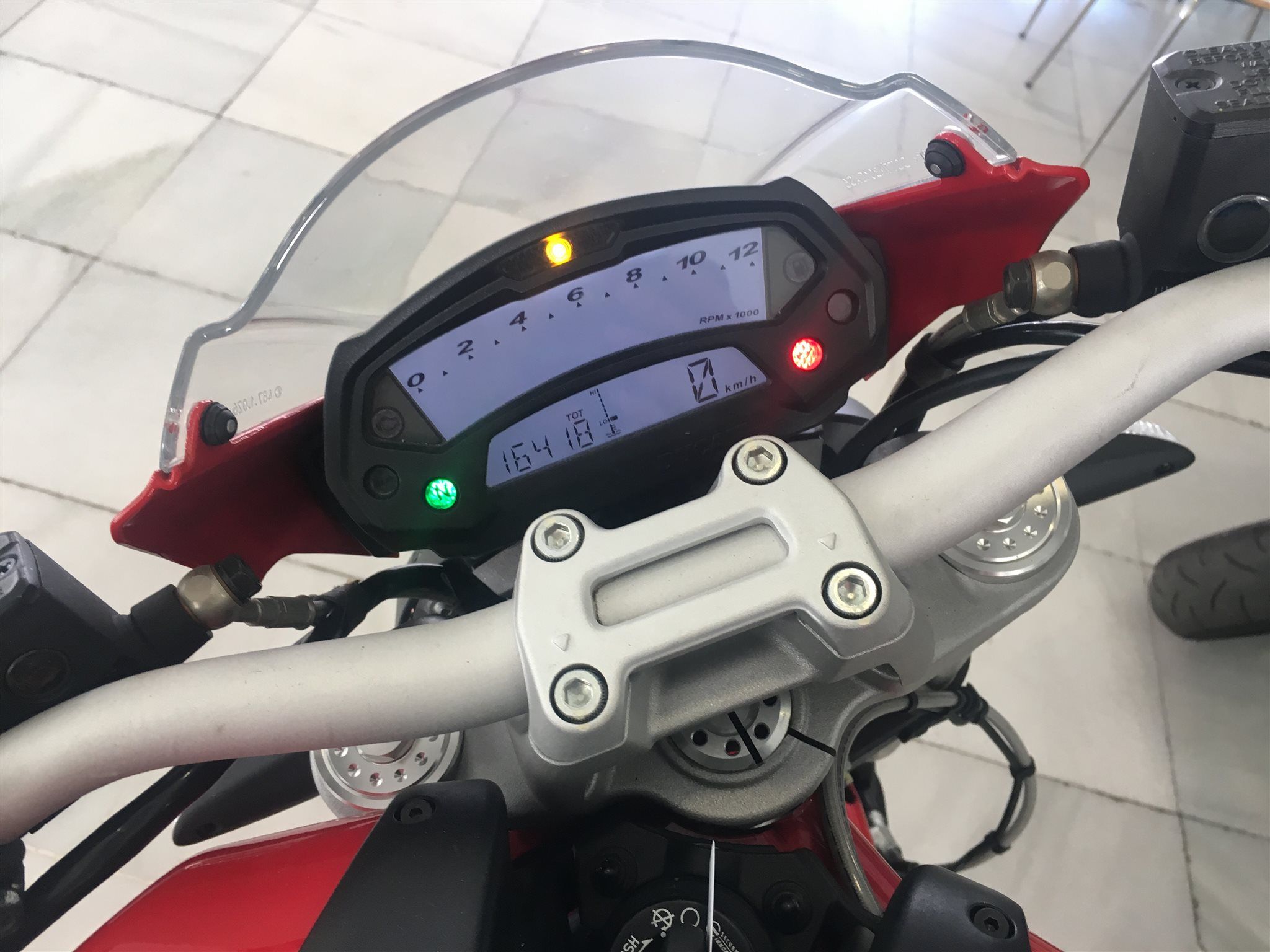 Ducati Monster 796