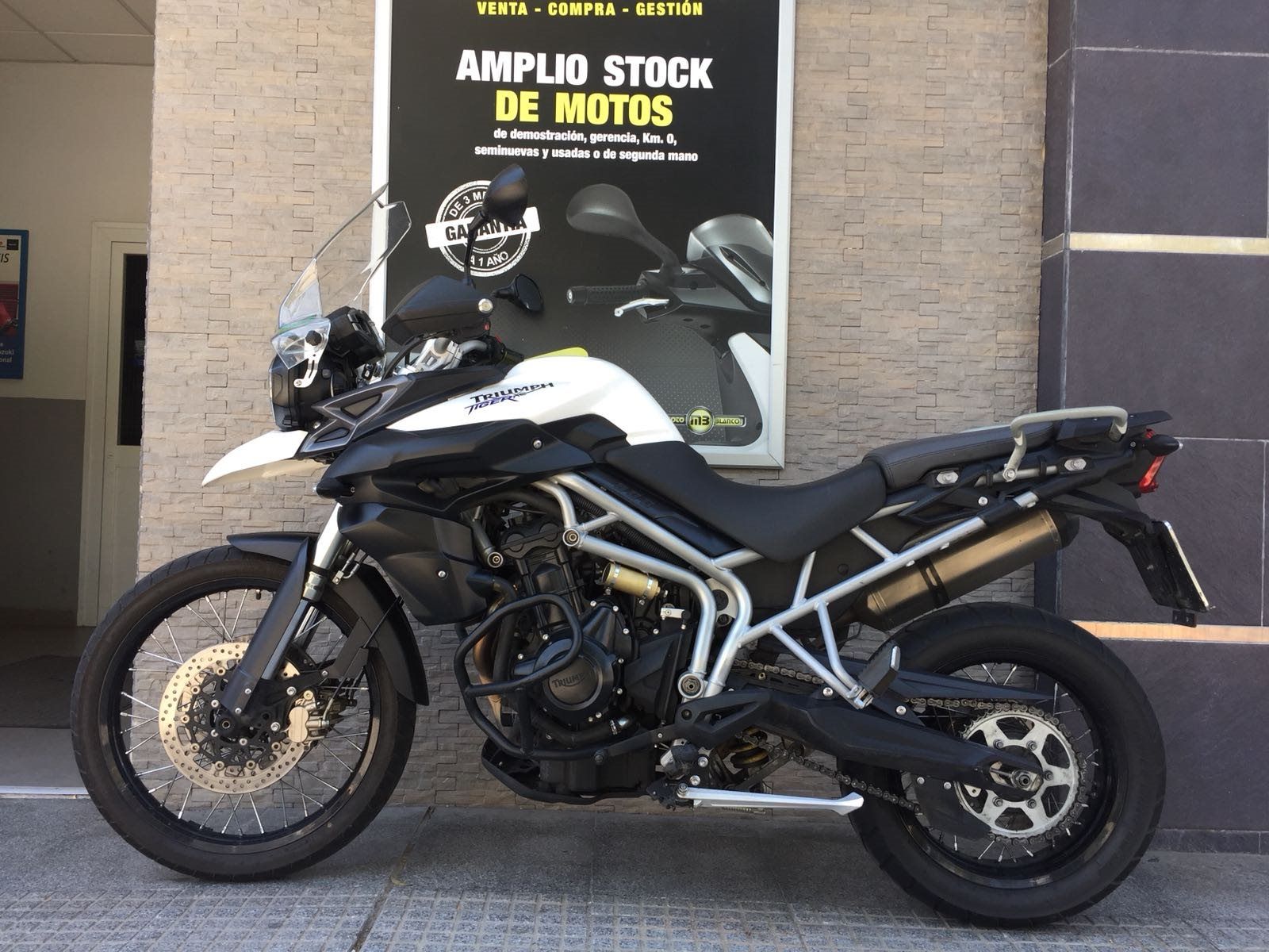 Triumph Tiger 800 XC A1