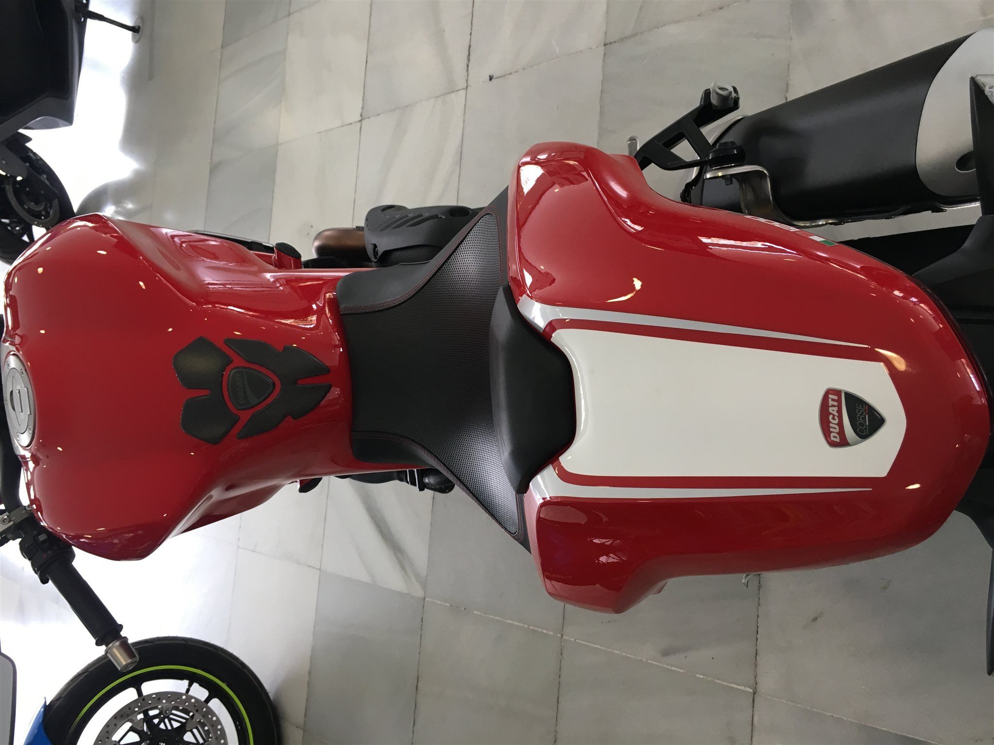 Ducati Monster 1200 R