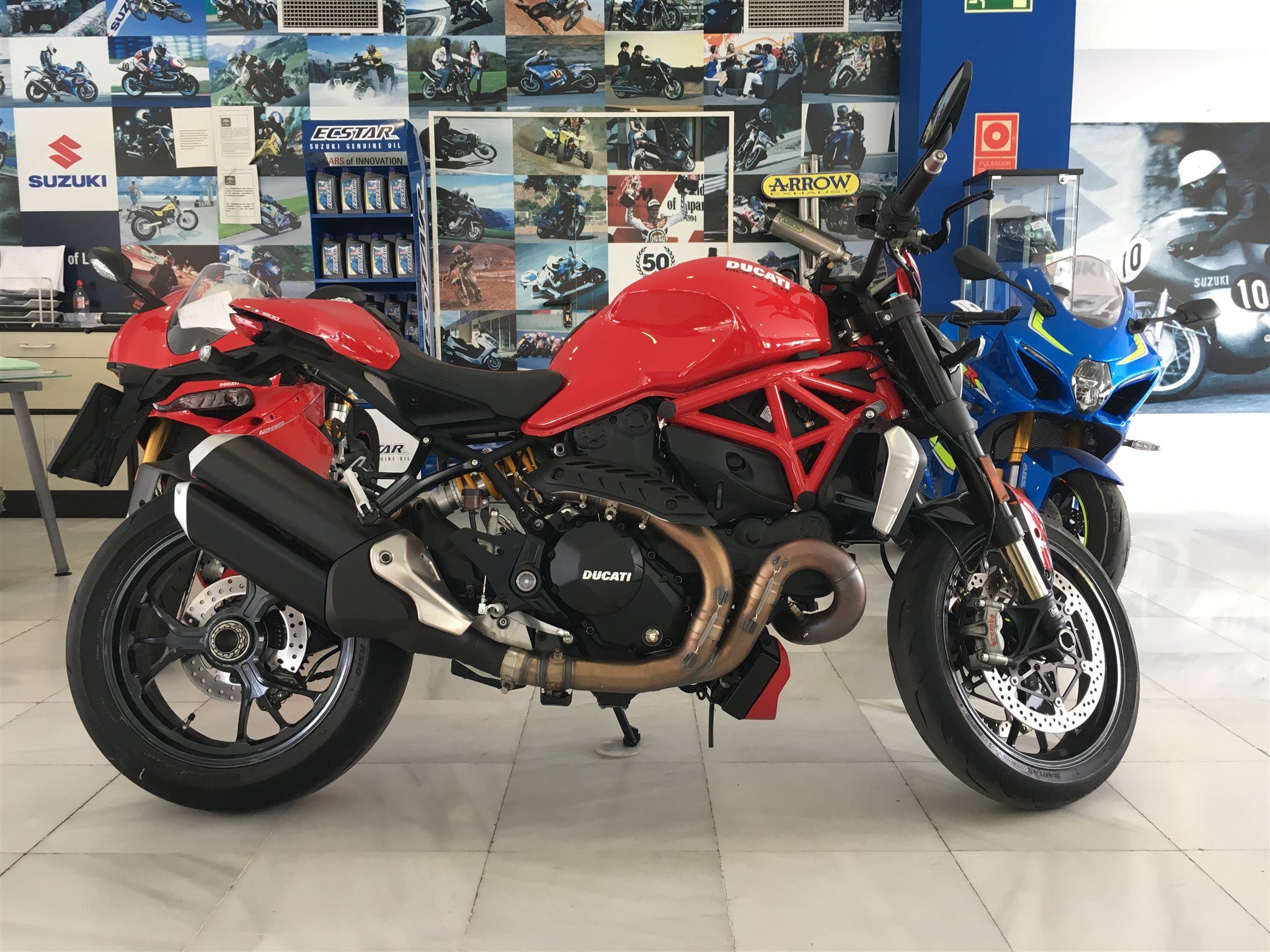 Ducati Monster 1200 R