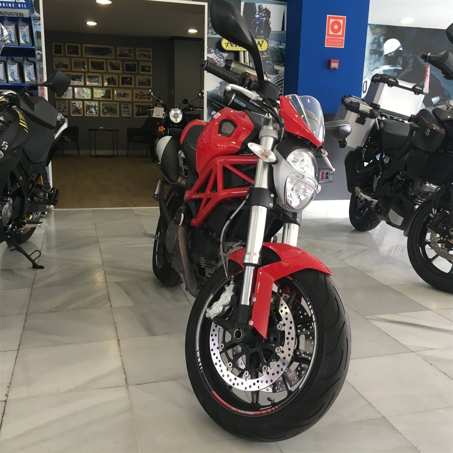 Ducati Monster 796