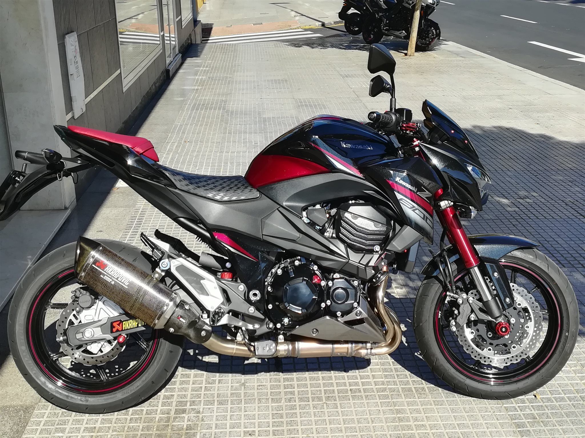 Kawasaki Z 800 SUGOMI EDITION