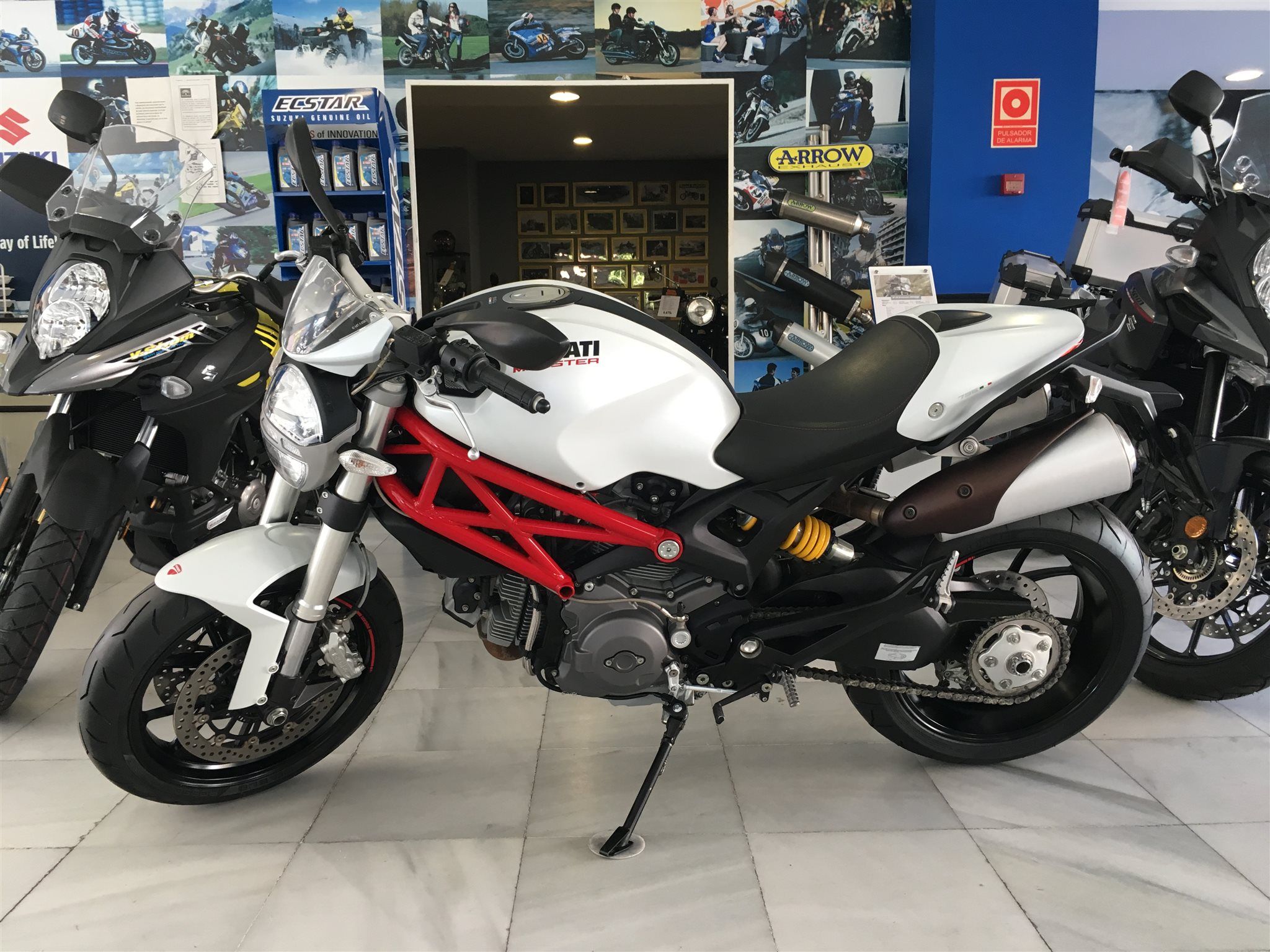 Ducati Monster 796