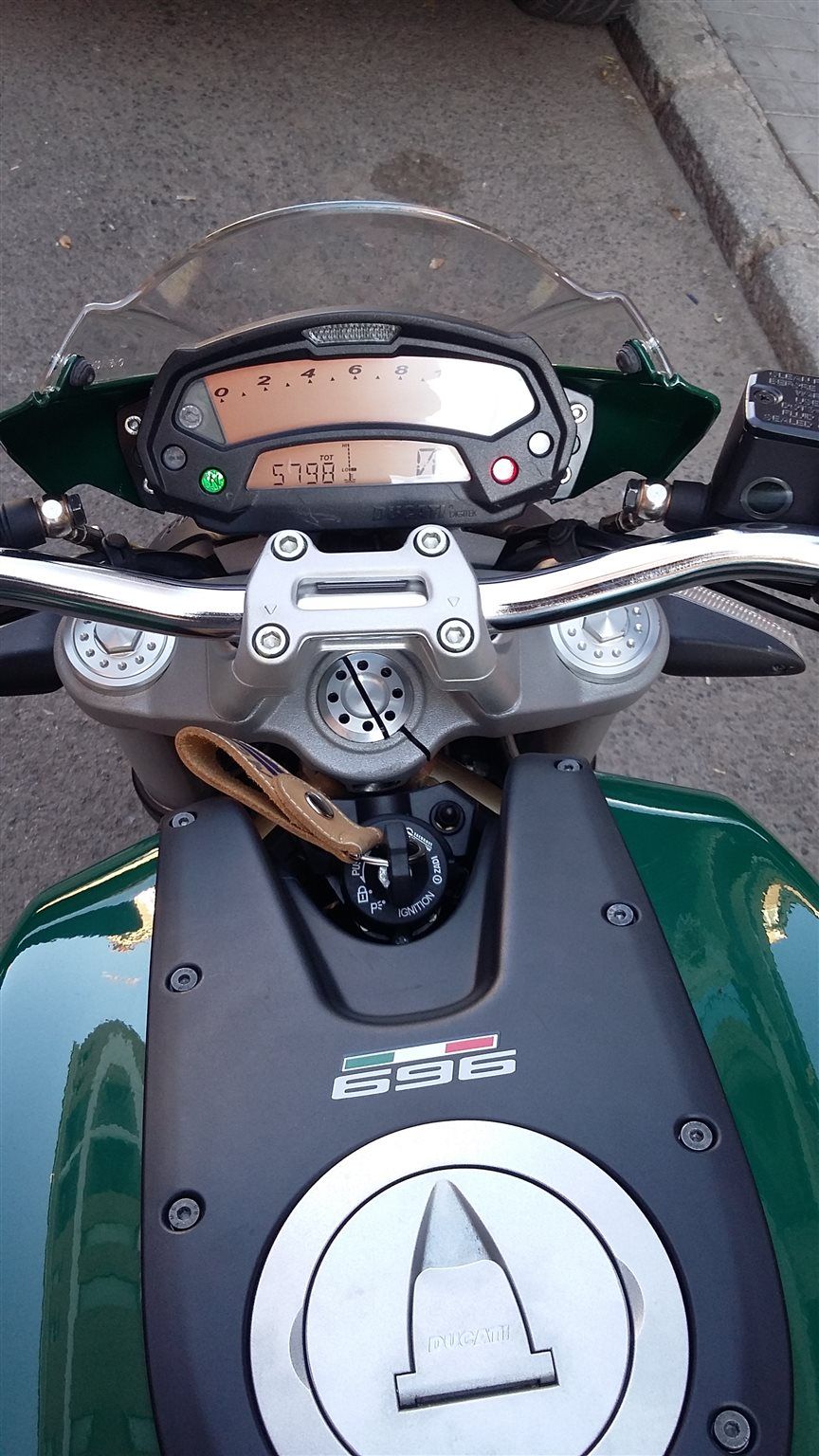 Ducati Monster 696 