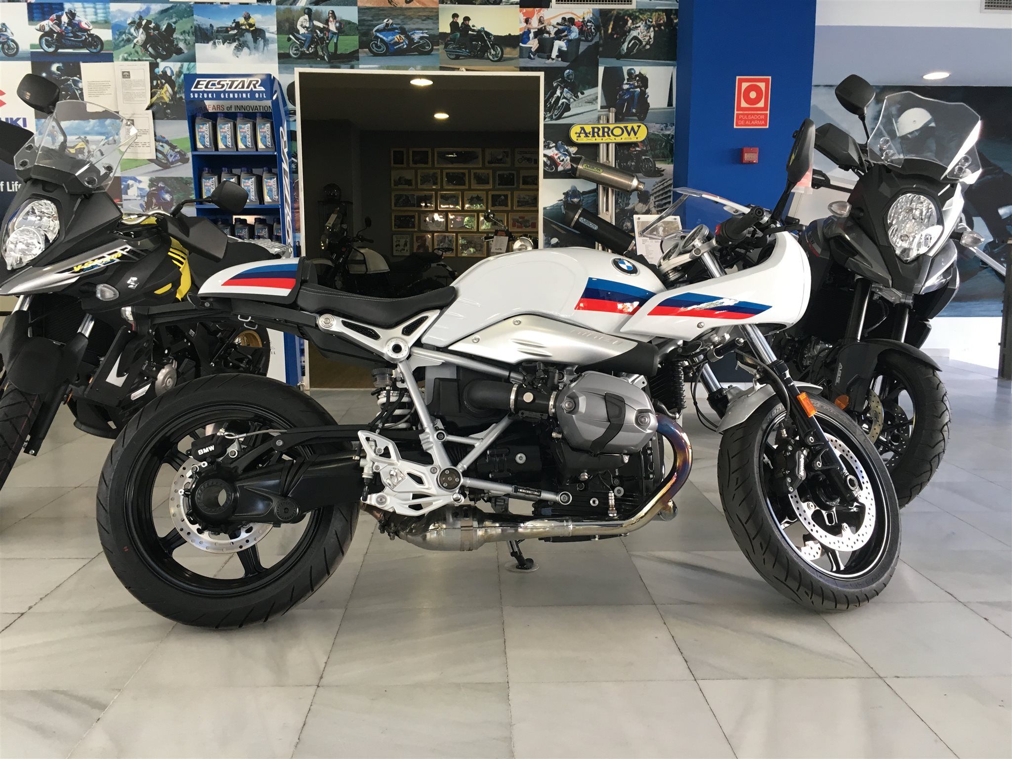 BMW R nineT Racer