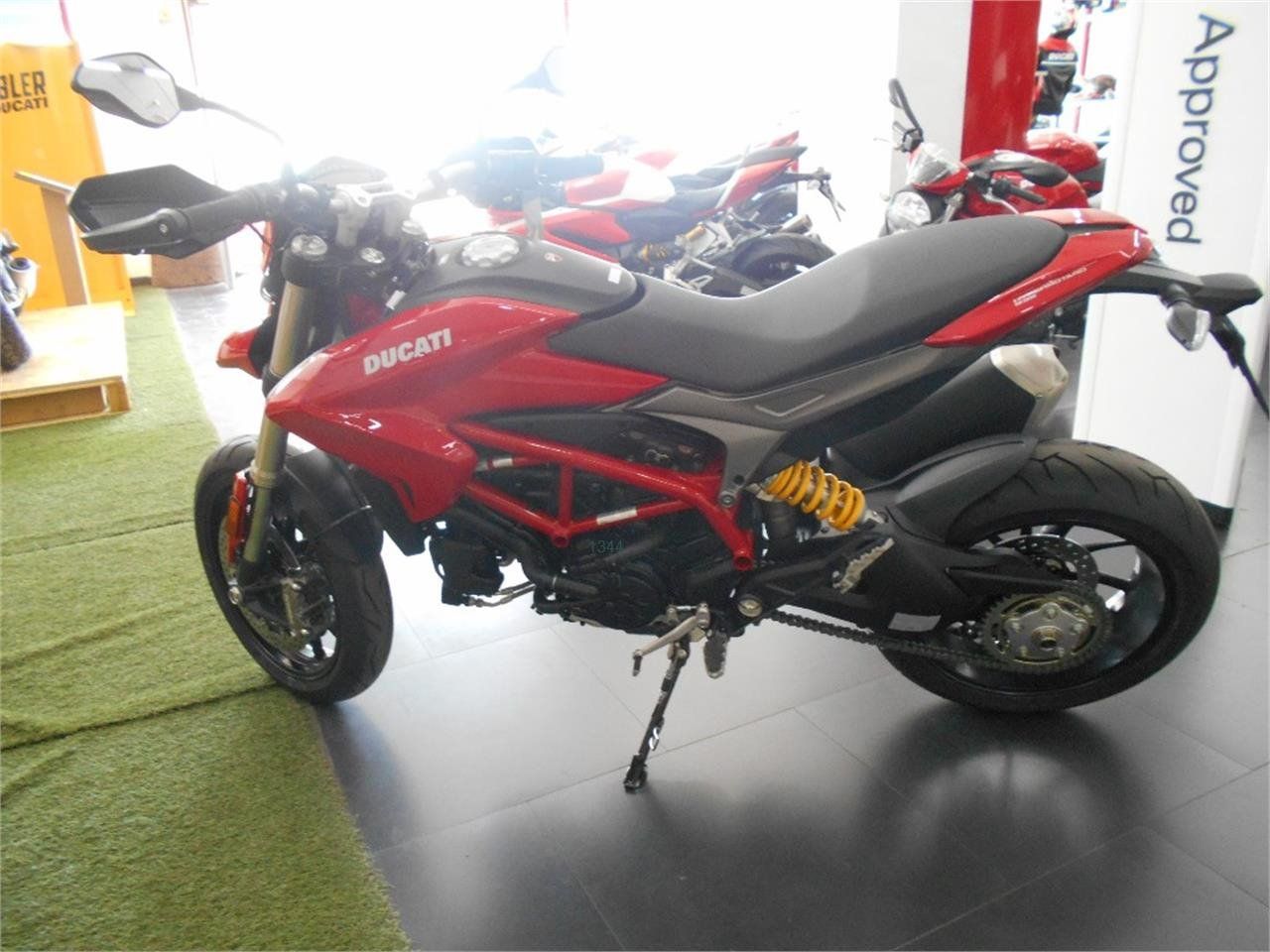 Ducati Hypermotard 939