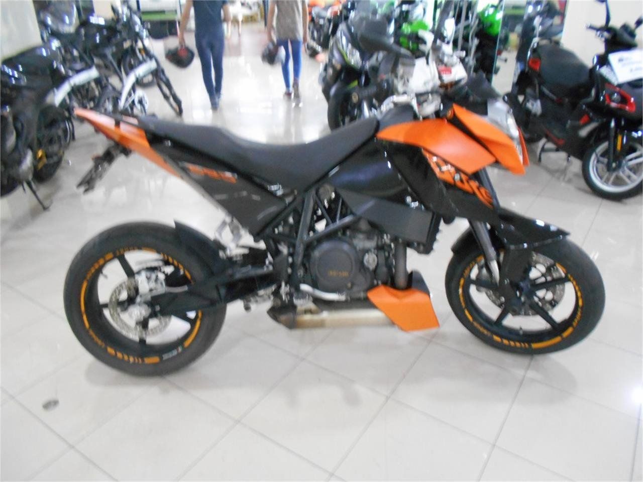 KTM 690 Duke