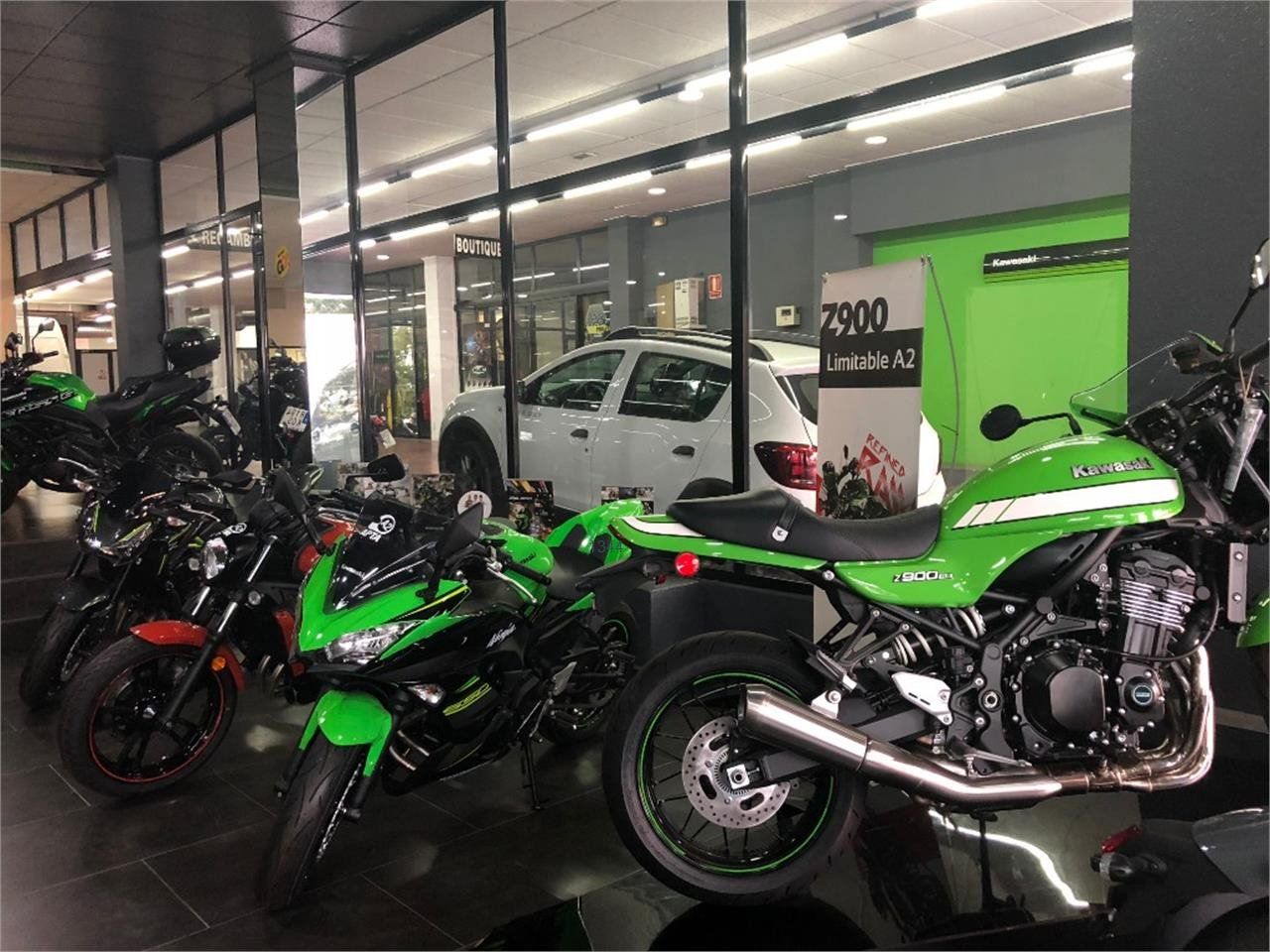 Kawasaki Z900