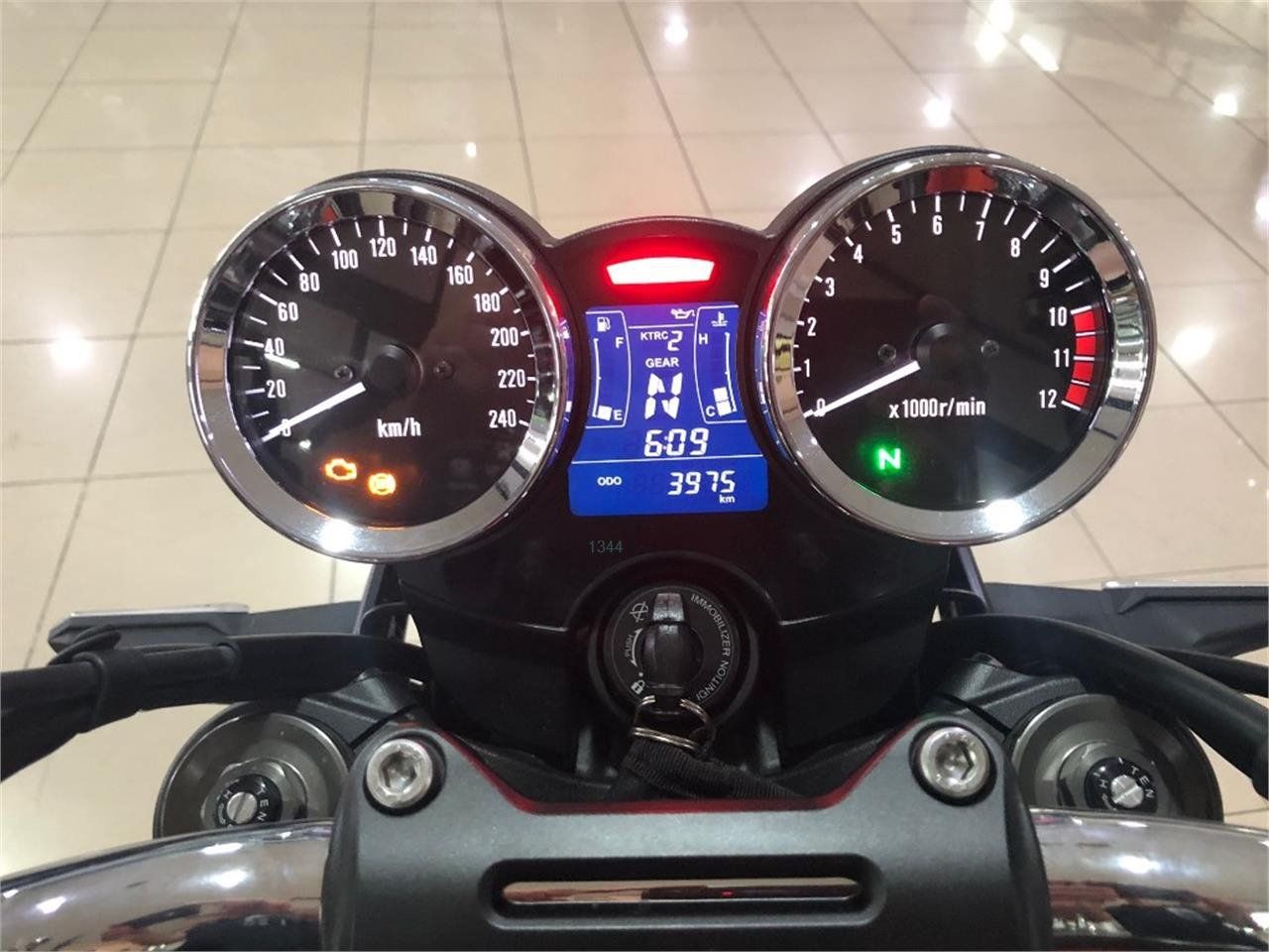Kawasaki Z900RS
