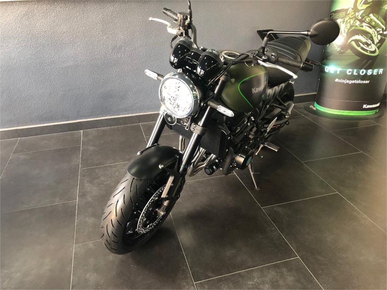 Kawasaki Z900RS