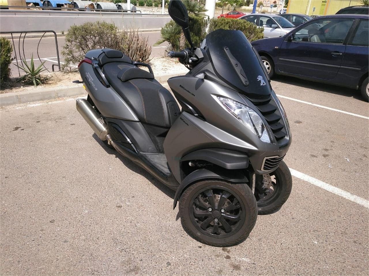 Peugeot Metropolis 400